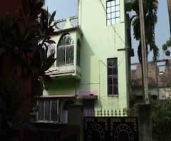 নদিয়ার মদনপুরে রবিনসন স্ট্রিটকাণ্ডের ছায়া, তিনদিন আগে মৃত্যু প্রৌঢ়ার, দেহ আগলে স্বামী