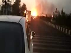 Surat: Truck carrying LPG cylinders catches fire