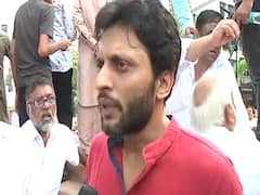 CAA विरोध प्रदर्शन में शामिल हुए एक्टर Zeeshan Ayyub, देखिए क्या कहा?
