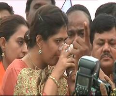 Pankaja Munde hunger strike | संवेदनशील मुख्यमंत्री मराठवाड्याच्या पाणीप्रश्नाकडे लक्ष देतील : पंकजा मुंडे | ABP Majha