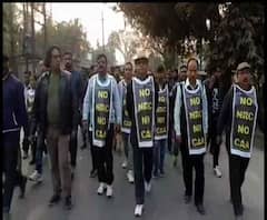 নাগরিকত্ব আইনের বিরোধিতায় জলপাইগুড়িতে তৃণমূলের মিছিল, আইনের সমর্থনে মধ্যমগ্রাম থেকে বারাসাতে বিজেপির মিছিল