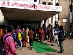 Kota में दम तोड़ रहे बच्चे, लेकिन मंत्री के लिए बिछाया गया Green carpet 