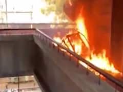 જામનગરઃ પટેલ કોલોનીના ગેલેરિયા કોમ્પ્લેક્સમાં લાગી આગ, મચી અફરા-તફરી