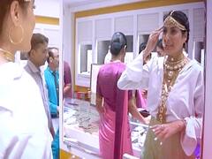 Jewelry shopping with Kamya Panjabi ahead of her marriage 