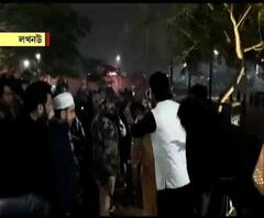 লখনউয়ে সিএএ বিরোধী আন্দোলনকারীদের কম্বল, খাবারদাবার কেড়ে নিল পুলিশ ! ভাইরাল ভিডিও