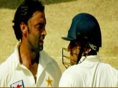 Sehwag पर Shoaib Akhtar ने हल्की बात कही, अपनी कमाई की तुलना सहवाग के सिर के बालों से की