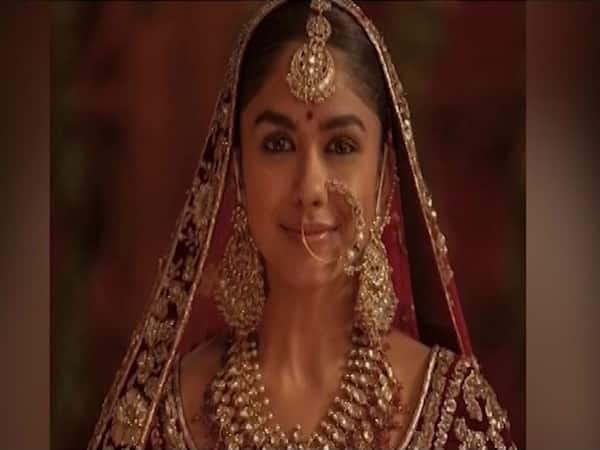 Watch actress Mrunal Thakur's bridal look