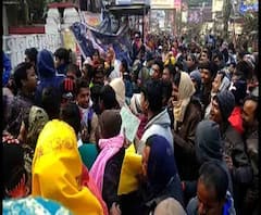 মালদায় আধার কার্ড সংশোধনকে কেন্দ্র করে হুড়োহুড়ি, ধস্তাধস্তি