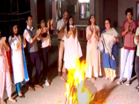 Ambar, Guneet and Niya's first 'Lohri' celebration with Indian Idol contestants