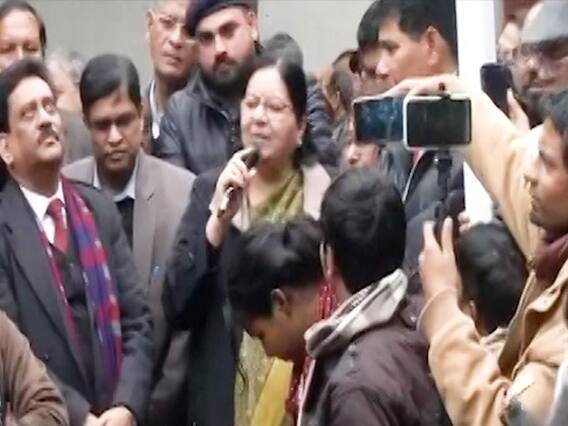 27 दिन से शांत Jamia Millia में आज फिर सुनाई दी विरोध की गूंज | Master Stroke 