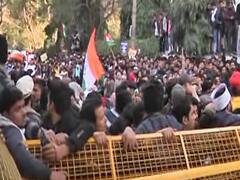 Jamia Row: दिल्ली पुलिस और क्राइम ब्रांच कर रही है आरोपी से पूछताछ