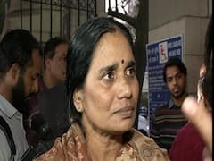 Govt supporting convicts due to upcoming elections: Nirbhaya's mother