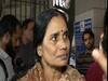Nirbhaya case: 'मुजरिमों को सपोर्ट कर रही है सरकार'- दोषियों की फांसी टलने से Nirbhaya की मां नाराज