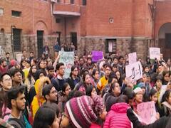 St. Stephen कॉलेज में लहराया 'Kashmir की Azaadi' का पोस्टर! शुरू हुआ विवाद | ABP Special