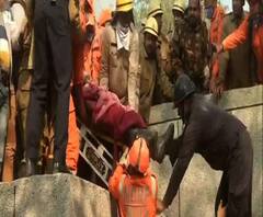 দিল্লিতে বিধ্বংসী আগুন, ঘটনাস্থলে দমকলের ৫০টি ইঞ্জিন, আগুন কর্ণাটকের কালাবুর্গি স্টেশনের কাছে দাঁড়িয়ে থাকা বগিতেও