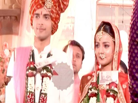 'Paison Ki Barsaat' during Rani's griha pravesh | Shubharambh