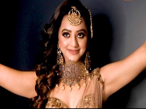 Helly Shah celebrates her birthday with a special photoshoot