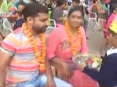 રાજકોટ -સુરતમાં વેલેન્ટાઈન ડેની અનોખી ઉજવણી, શાળામાં વિદ્યાર્થીઓએ માતા-પિતાની પૂજા કરી પ્રેમ વ્યક્ત કર્યો, જુઓ વીડિયો 