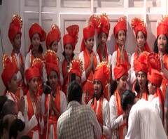 गर्जा महाराष्ट्र माझा! बालमोहन गीतमंचाच्या विद्यार्थ्यांनी सादर केलेलं महाराष्ट्रगीत! बालमोहन अभिमान सोहळा