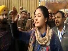 Delhi Election में हाईवोल्टेज ड्रामा, Alka Lamba ने AAP कार्यकर्ता को मारा थप्पड़