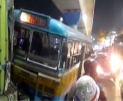 সল্টলেক সেন্ট্রাল পার্কের সামনে নিয়ন্ত্রণ হারিয়ে মেট্রো রেলের পিলারে ধাক্কা বেসরকারি বাসের, আহত বহু যাত্রী