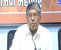 Chandrakant Patil | 'सावरकरांच्या अभिनंदनाचा ठराव शिवसेना आणणार का?