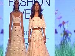 Mithali Raj debut on ramp at Lakme Fashion Week
