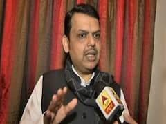 Devendra Fadnavis का दावा- मुंबई में Sharjeel Imam के पक्ष में लगे नारे, Uddhav सरकार से की कार्रवाई की मांग