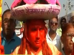 Modi fan in Lord Hanuman's get-up reaches Ahmedabad