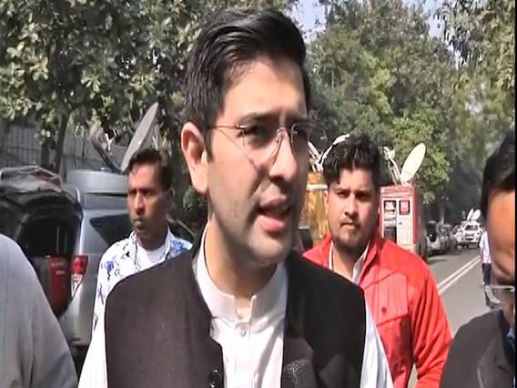 AAP विधायक दल की बैठक में पहुंचे Raghav Chadha, बोले- अगले 5 साल भी पूरे दमखम से काम करेंगे
