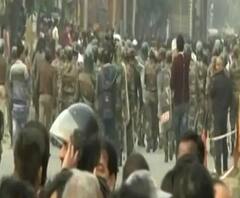 ট্রাম্পের ভারত সফরের মধ্যেই গোকুলপুরীতে সিএএ সমর্থনকারীদের সঙ্গে বিরোধীদের সংঘর্ষ, হেড কনস্টেবলের মৃত্যু, আহত ডিসিপি