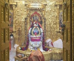 শিবরাত্রিতে সেজে উঠেছে গুজরাতের সোমনাথ মন্দির, পুণ্যলাভের আশায় ভক্তদের ঢল 