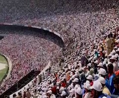 #NamasteyTrump | नमस्ते ट्रम्प कार्यक्रमासाठी मोटेरा स्टेडिअमवर नागरिकांची गर्दी