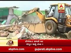 અમદાવાદ કોર્પોરેશને પાર્કિંગમાં ગેરકાયદે બાંધામ સામે કરી લાલ આંખ, જુઓ વીડિયો