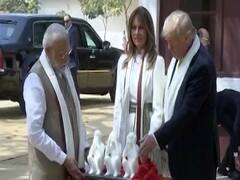 Trump & Melania pay tribute to Mahatma Gandhi at Sabarmati | ABP Special 