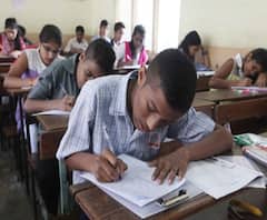 টিকটক ভিডিওতে প্রশ্নপত্র ভাইরাল করার অভিযোগ, মালদায় গ্রেফতার মাধ্যমিক পরীক্ষার্থী