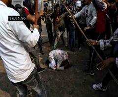 যমুনা বিহারে হাতে হাত রেখে হিংসা রুখে দিল হিন্দু-মুসলমান