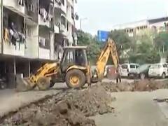 સુરતઃ એ.કે.રૉડ પર પોલીસ અને સ્થાનિકો વચ્ચે ઘર્ષણ સર્જાયુ, જુઓ વીડિયો