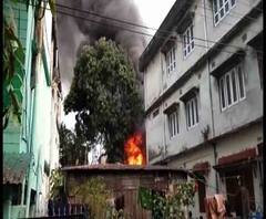 Reporter Stories: দার্জিলিংয়ের রবীন্দ্রনগরে বাড়িতে আগুন, ঘটনাস্থলে দমকলের ৩টি ইঞ্জিন