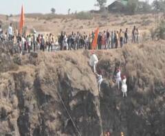 Tanaji Malusare यांच्या पुण्यतिथीनिमित्त अनोखी मानवंदना, 350 तरुणांकडून सिंहगडाचा कडा सर | ABP Majha