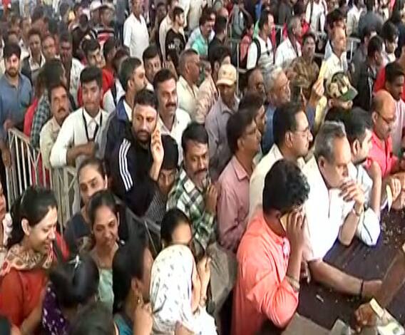 Chicken Festival | नाशिकमध्ये चिकन फेस्टिव्हलचं आयोजन; 30 रूपयांत चमचमीत बिर्याणी | ABP Majha