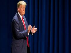 Namaste Trump: अहमदाबाद में कहां से आएंगे 1 करोड़ लोग? ट्रंप ने किसा आधार पर किया दावा ? | Master Stroke (21.02.2020)