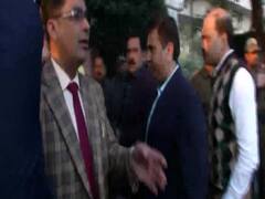 Jamia Case: मामले की जांच के लिए जामिया पहुंची SIT