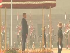 Rashtrapat Bhawan में Donald Trump को दिया गया Guard Of Honor | Namaste Trump