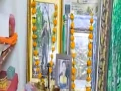 Jammu: Local residents pay tribute to Pulwama martyrs