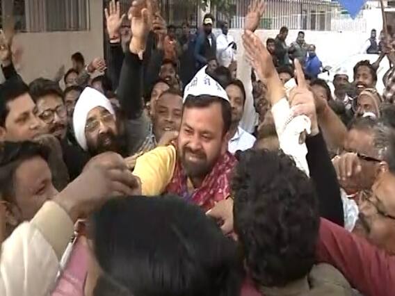 Akhilesh Pati Tripathi की जीत लगभग तय, जनता का किया धन्यवाद | Delhi Election Results