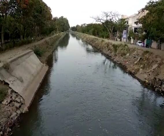 Baramati | नीरेचं पाणी पुन्हा बारामतीला; फडणवीस सरकारचा निर्णय बदलला | ABP Majha 