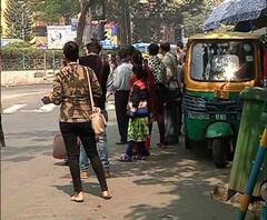 Reporter Stories: এক চালকের মৃত্যু, শ্রদ্ধা জানাতে বন্ধ টালিগঞ্জ-গড়িয়া রুটের কয়েকশো অটো, ভোগান্তি যাত্রীদের