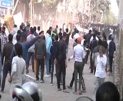 CAA-NRC Protest | दिल्लीत सीएएविरोधी आंदोलनात आज पुन्हा दगडफेक | ABP Majha 