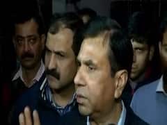 EC raps Delhi Police for linking Shaheen Bagh shooter with AAP